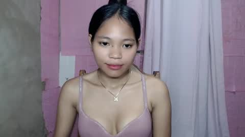 Snapshot of thepowergirll chatting on 06-24-26, 04:06 fin online show from 06-24-26, 04:06