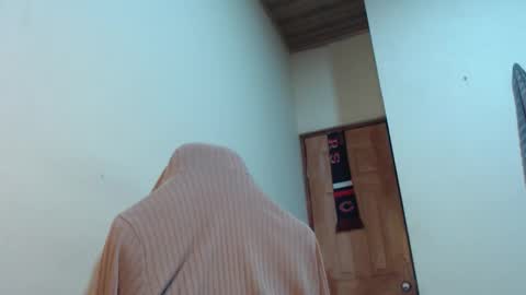 Santiago Enrique online show from 12-03-25, 05:59