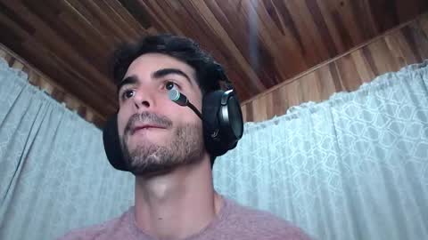 Santiago Enrique online show from 12-23-25, 07:17