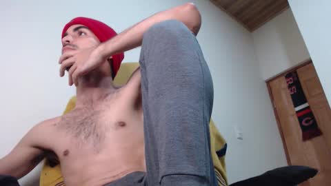 Santiago Enrique online show from 02-19-26, 06:42