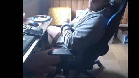 Snapshot of therealbigcheese0695 chatting on 01-20-25, 05:37 therealbigcheese0695 online show from 01-20-25, 05:37