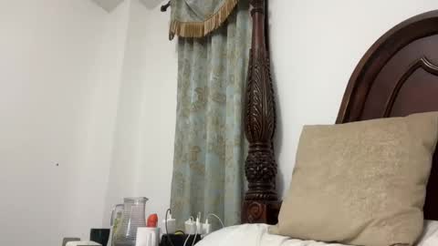 Snapshot of therealcamilabaddie chatting on 02-14-25, 07:59 therealcamilabaddie online show from 02-14-25, 07:59