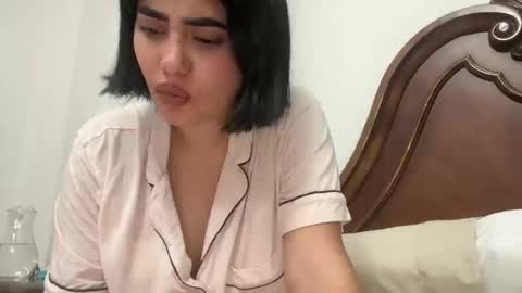 Snapshot of therealcamilabaddie chatting on 02-28-25, 05:48 therealcamilabaddie online show from 02-28-25, 05:48