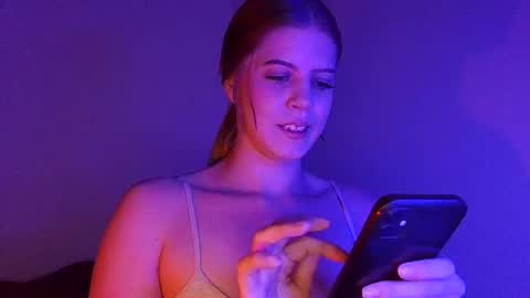  newgirl blonde pawg stripper online show from 05-31-26, 05:59
