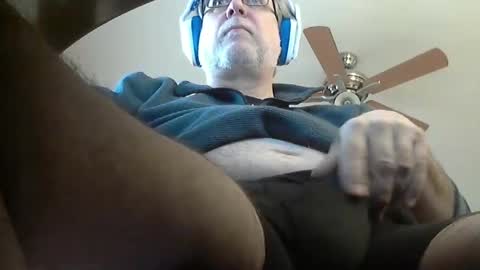 Snapshot of thereisnospoon1970 chatting on 02-12-25, 09:22 Neo online show from 02-12-25, 09:22