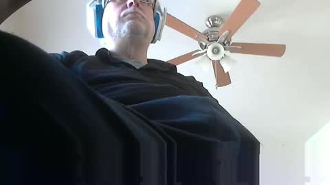 Snapshot of thereisnospoon1970 chatting on 03-14-26, 04:34 Neo online show from 03-14-26, 04:34