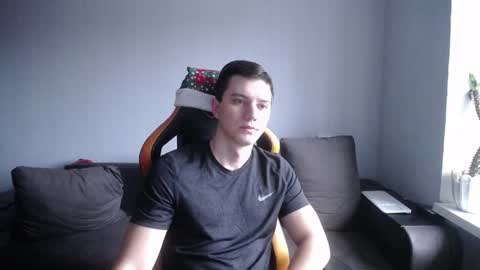 Nick   online show from 12-27-24, 07:40