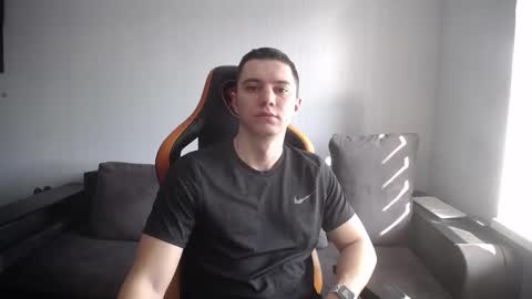 Nick   online show from 02-21-25, 08:29