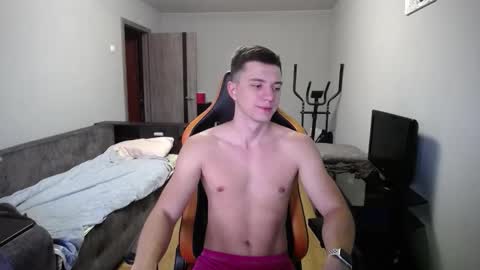 Nick   online show from 09-18-25, 04:58