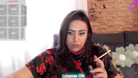 Snapshot of therosepetal chatting on 01-29-25, 12:02 therosepetal online show from 01-29-25, 12:02