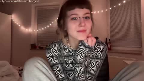 LISA                                            online show from 04-01-26, 06:27