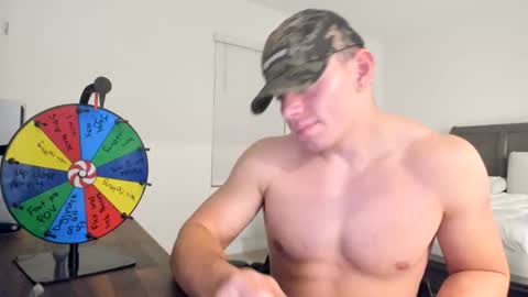 Snapshot of theshortking01 chatting on 03-11-26, 03:01 TheShortKing1 online show from 03-11-26, 03:01