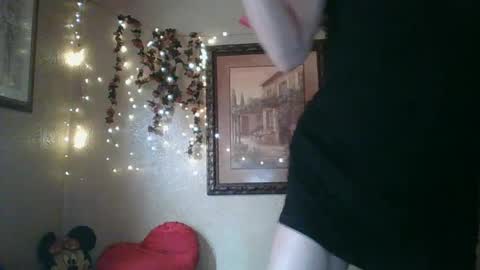 sillymillie0 online show from 10-07-25, 08:39