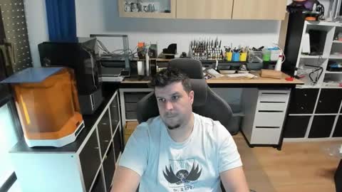 thesir35 online show from 10-23-25, 02:49