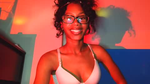 Snapshot of thestellacoraline chatting on 07-21-26, 12:57 thestellacoraline online show from 07-21-26, 12:57