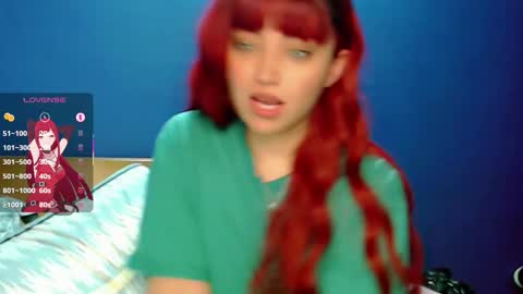 Snapshot of thesweethari chatting on 11-20-25, 03:07 I dont do real meetings My bio online show from 11-20-25, 03:07