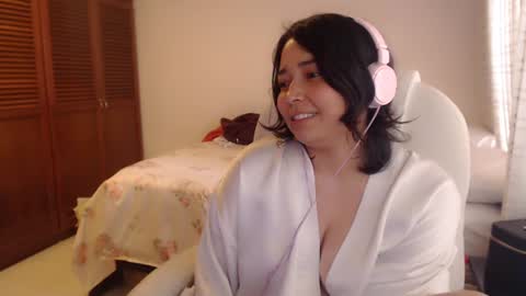 Mai online show from 07-10-26, 02:52