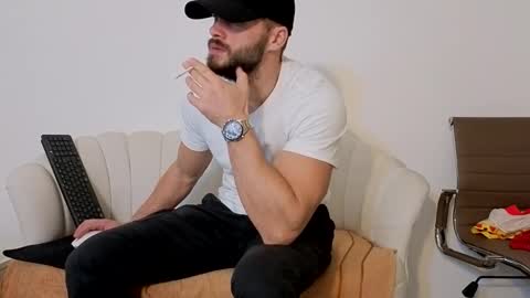 TheTopAlex online show from 11-14-25, 04:22