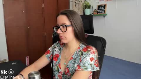 Nicole online show from 12-18-25, 02:12