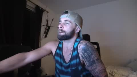 Snapshot of theufcfan_8181 chatting on 11-14-25, 08:02 troy online show from 11-14-25, 08:02