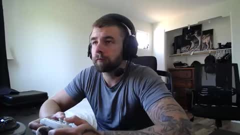 troy online show from 05-09-26, 07:19