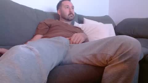 Snapshot of theuncutguy69 chatting on 10-26-25, 03:12 theuncutguy69 online show from 10-26-25, 03:12