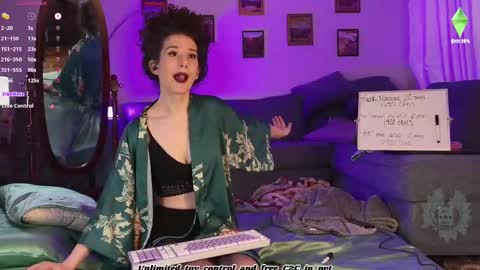 Snapshot of thewillownest chatting on 11-16-25, 03:06 thewillownest online show from 11-16-25, 03:06