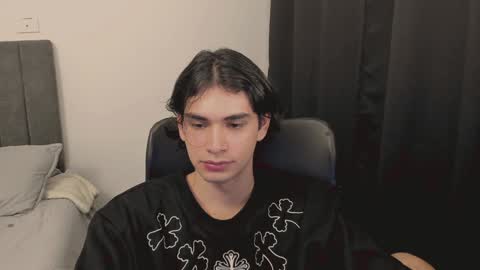 thiaan__ online show from 12-26-24, 02:12