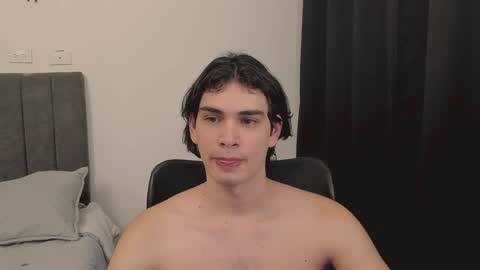 thiaan__ online show from 12-31-24, 08:56