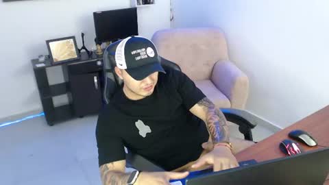 Snapshot of thiago_420 chatting on 06-13-26, 01:58 thiago_420 online show from 06-13-26, 01:58