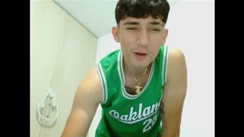 Snapshot of thiago_deseo69 chatting on 09-19-25, 11:38 thiago_deseo69 online show from 09-19-25, 11:38