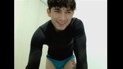 Snapshot of thiago_deseo69 chatting on 10-14-25, 12:00 thiago_deseo69 online show from 10-14-25, 12:00