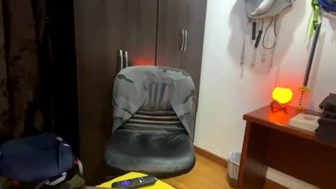 thiago_happy online show from 04-24-26, 05:43