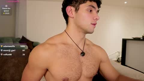 Snapshot of thiago_l chatting on 05-17-26, 04:10 Just Thiago online show from 05-17-26, 04:10