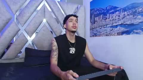 Snapshot of thiago_preston chatting on 06-20-26, 07:38 Thiago online show from 06-20-26, 07:38