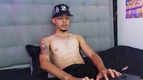 Snapshot of thiago_preston chatting on 07-12-26, 08:00 Thiago online show from 07-12-26, 08:00