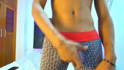 Snapshot of thiago_vegaa chatting on 10-30-25, 11:22    online show from 10-30-25, 11:22