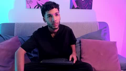 Snapshot of thiagoferreti_ chatting on 07-09-26, 03:32 ThiagoFerreti online show from 07-09-26, 03:32