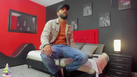 Thia Gomez online show from 12-03-25, 12:14