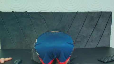 Thiago   online show from 01-15-25, 07:34