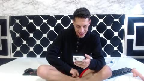 Thiago   online show from 04-24-26, 01:30