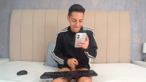 Thiago   online show from 07-17-26, 01:29