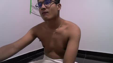 Snapshot of thiagovega_ chatting on 05-17-26, 06:11 thiagovega_ online show from 05-17-26, 06:11