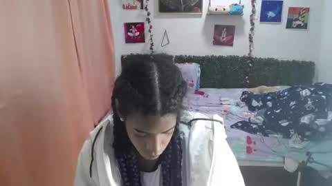 thiana_horny online show from 06-16-26, 01:58