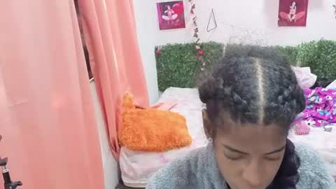 thiana_horny online show from 07-01-26, 03:23
