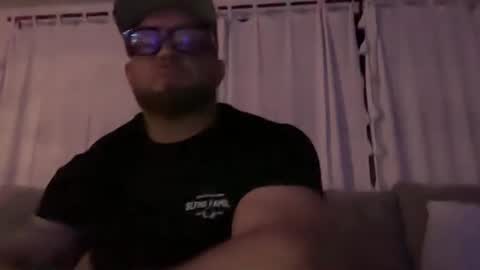 Snapshot of thiccbull12 chatting on 09-20-25, 10:27 thiccbull12 online show from 09-20-25, 10:27