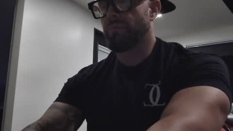 thiccbull12 online show from 08-03-26, 12:32