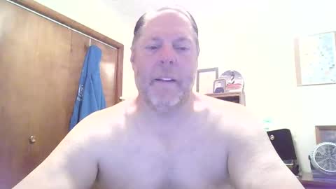 thickcock4u1105 online show from 05-20-26, 11:38