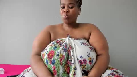 thickleeyanax online show from 02-15-25, 11:17