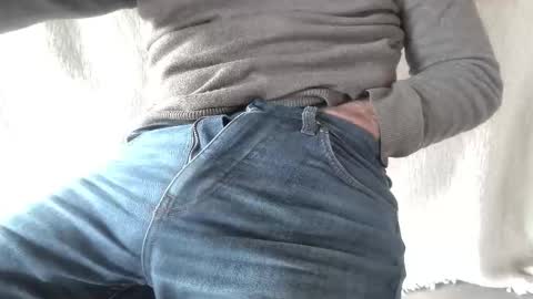 Thickru online show from 12-16-25, 01:05